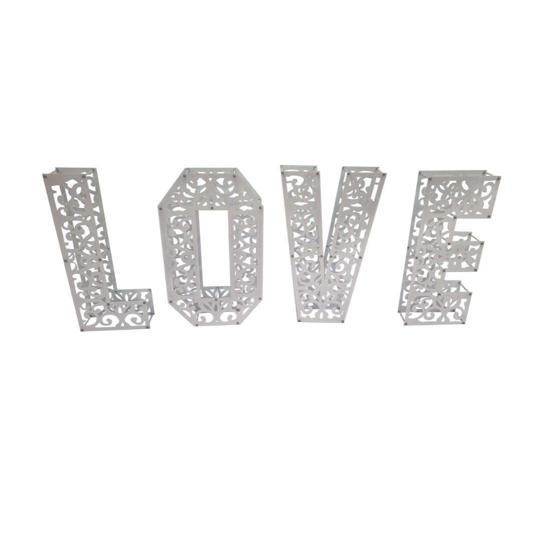 Letras monumentales en Celosía LOVE