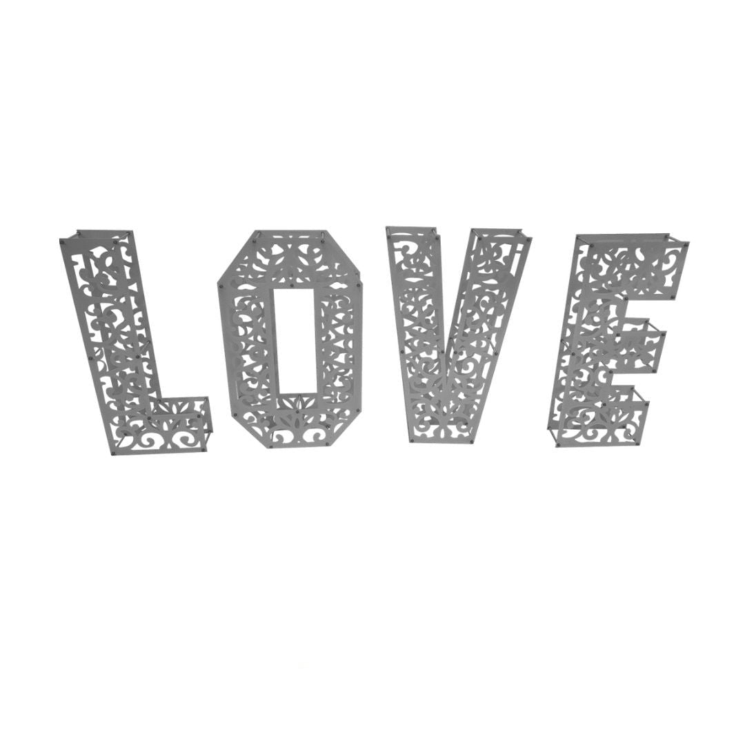 Letras monumentales en Celosía LOVE